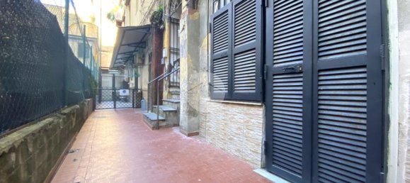 1 bedroom Apartment in Naples, Italy No. 31604 16