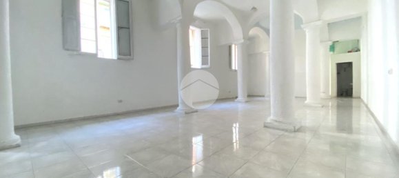 1 bedroom Apartment in Naples, Italy No. 31604 6