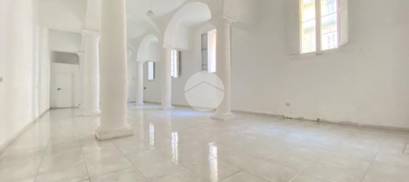 1 bedroom Apartment in Naples, Italy No. 31604 3