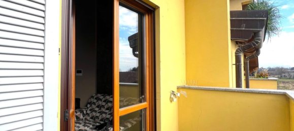 2غرفة شقة في Limido Comasco, Italy رقم 290125 10