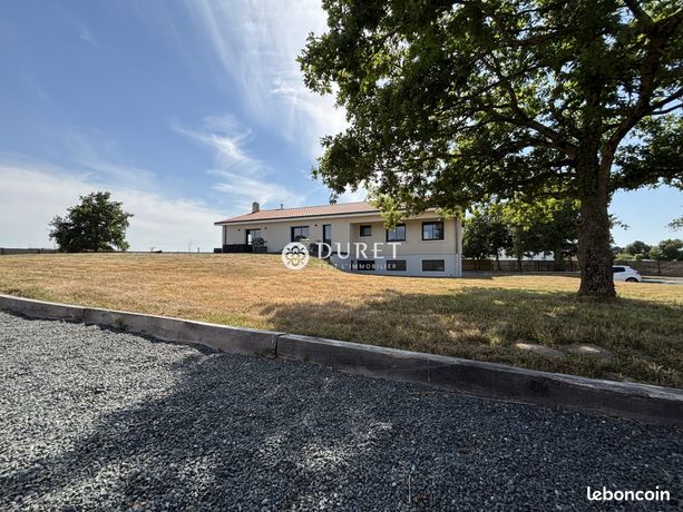 4 chambres Maison à Maine-et-Loire, France No. 278972