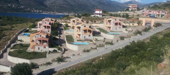 4 Schlafzimmer Gewerbliche Immobilie in Ioannina, Greece, Nr. 5583 3