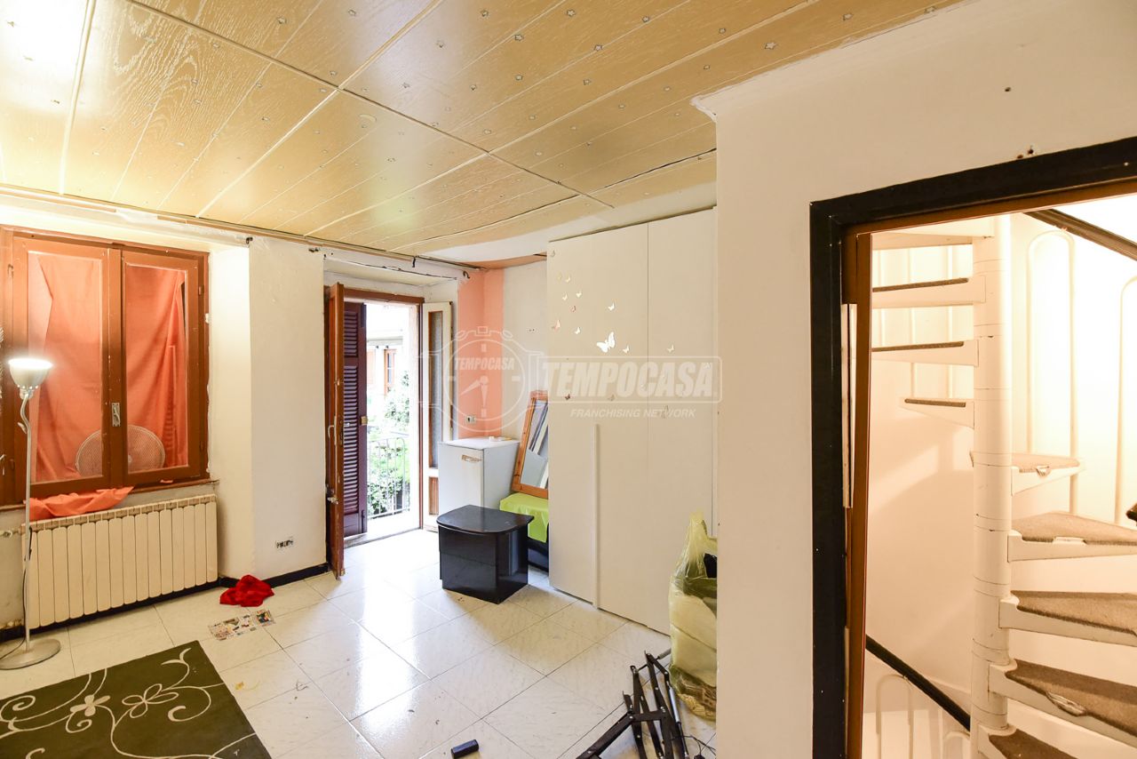 1 Schlafzimmer Wohnung in Canzo, Italy, Nr. 210902