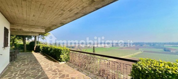 5 bedrooms Villa in Lonato del Garda, Italy No. 198549 15