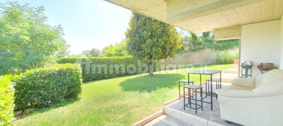 5 bedrooms Villa in Lonato del Garda, Italy No. 198549 10