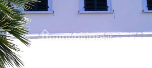 5 bedrooms Villa in Florence, Italy No. 48625 5