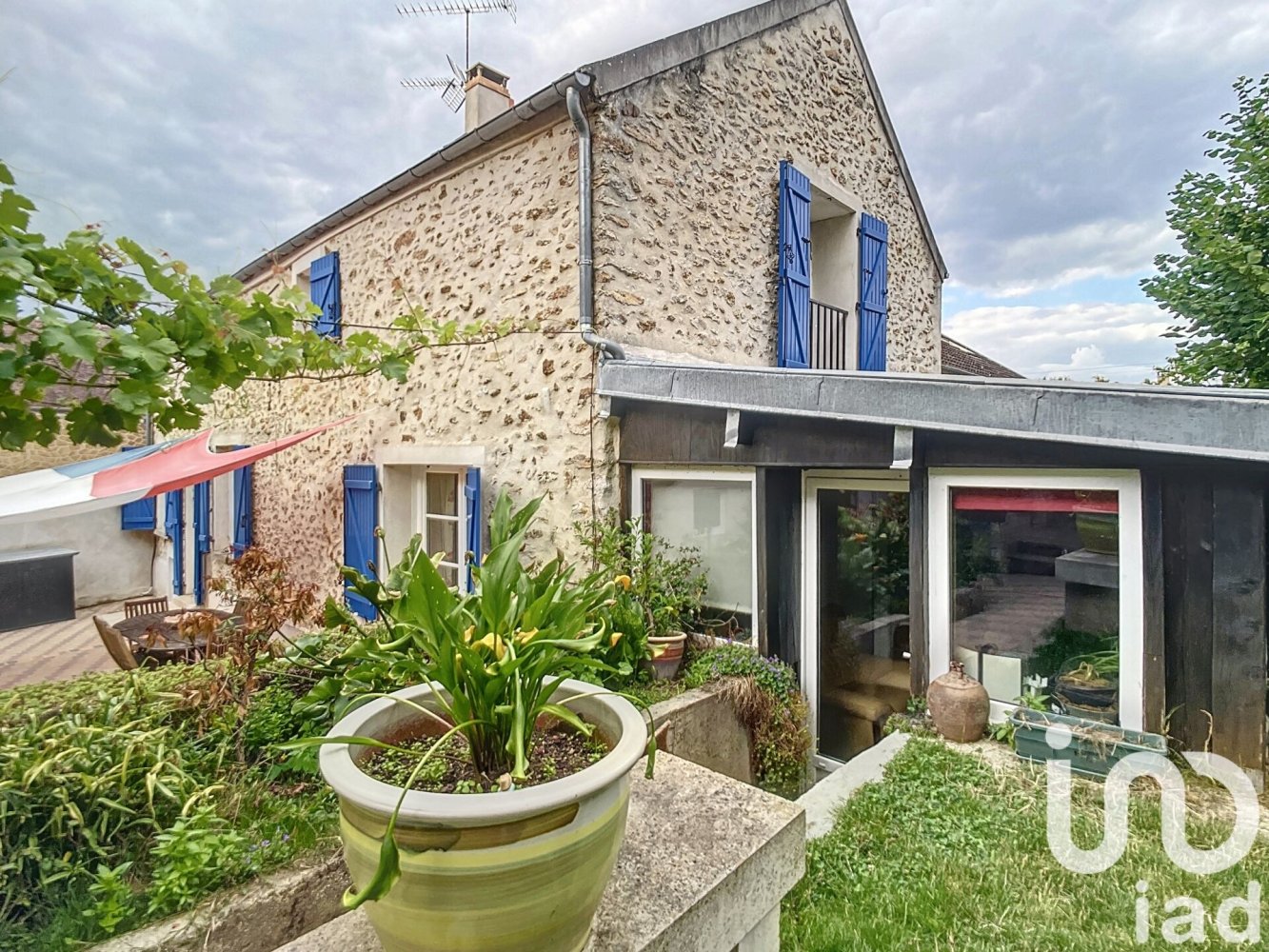 6 rooms House in Soignolles-en-Brie, France No. 290373