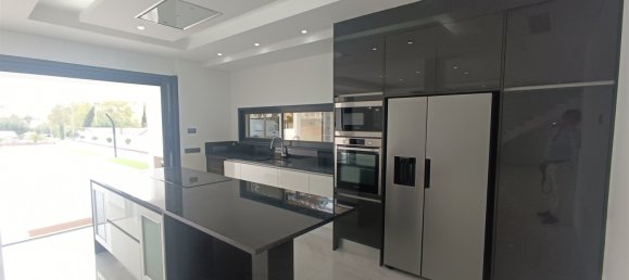 3 bedrooms Villa in Quarteira, Portugal No. 63598 6