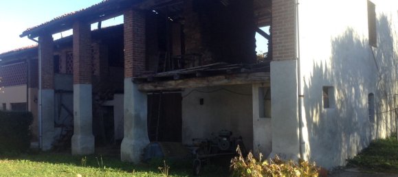 Grundstück in Castellamonte, Italy 2000m², Nr. 255451 6