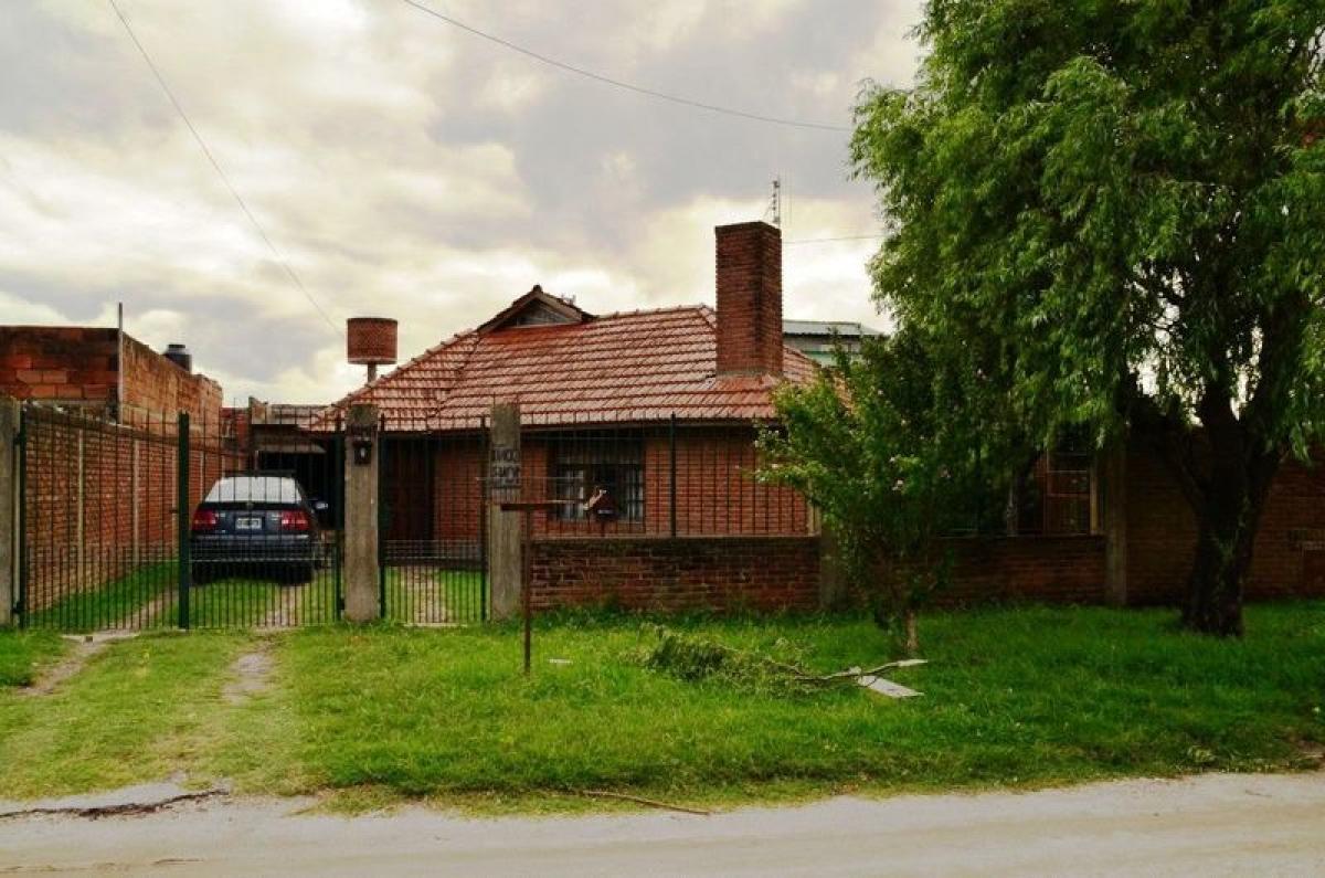 2 bedrooms House in Mar del Plata, Argentina No. 101340