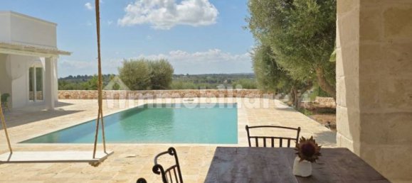 4 bedrooms House in Ostuni, Italy No. 275153 8