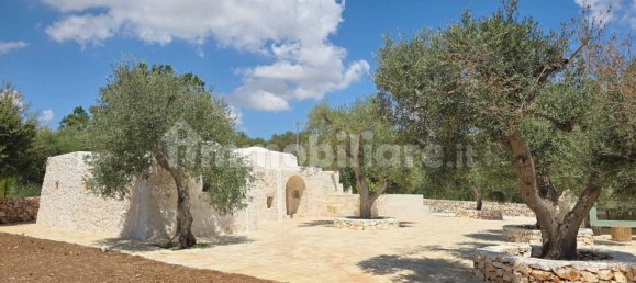 4 bedrooms House in Ostuni, Italy No. 275153 9