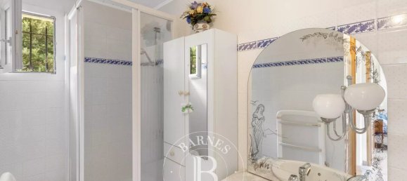 Villa de 3 dormitorios en Porto-Vecchio, France No. 90630 9