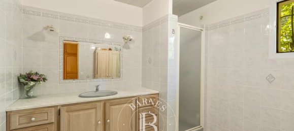 Villa de 3 dormitorios en Porto-Vecchio, France No. 90630 8