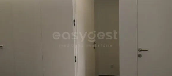 4 bedrooms Apartment in Porto, Portugal No. 78654 12