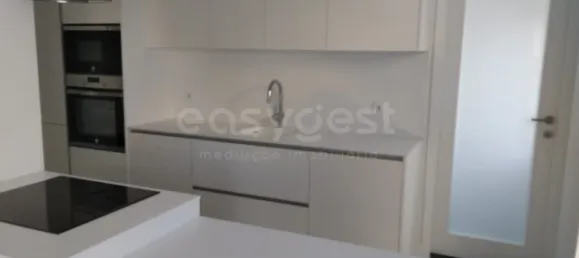 4 bedrooms Apartment in Porto, Portugal No. 78654 5