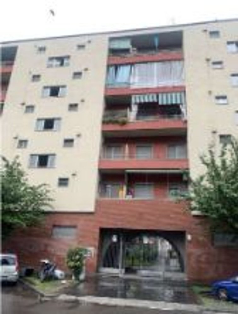 2-salle Appartement à Milan, Italy No. 240015