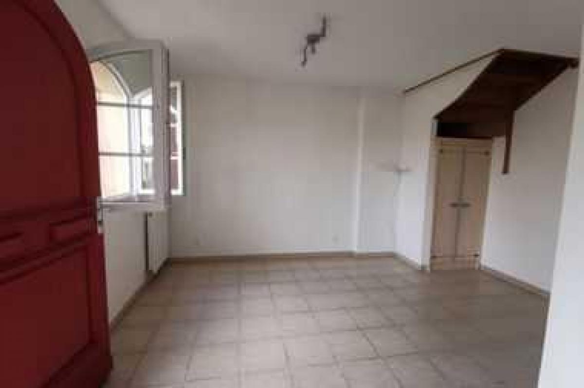 Дом с 3 спальнями в Жювиньяк, Франция № 27541