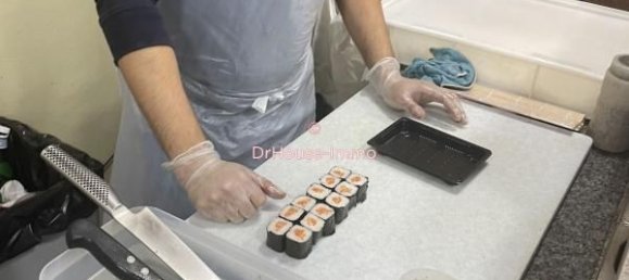 92m² Commercial property in Creteil, France No. 151009 14