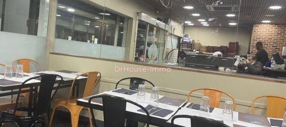 92m² Commercial property in Creteil, France No. 151009 11