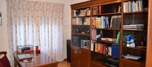 8 bedrooms Villa in Palmela, Portugal No. 19544 11