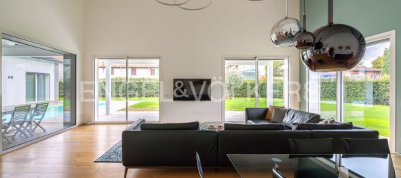 3 chambres Villa à Oggiona con Santo Stefano, Italy No. 108369 2