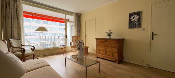 3 bedrooms Apartment in Tourcoing, France No. 240613 8