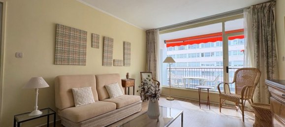 3 bedrooms Apartment in Tourcoing, France No. 240613 2