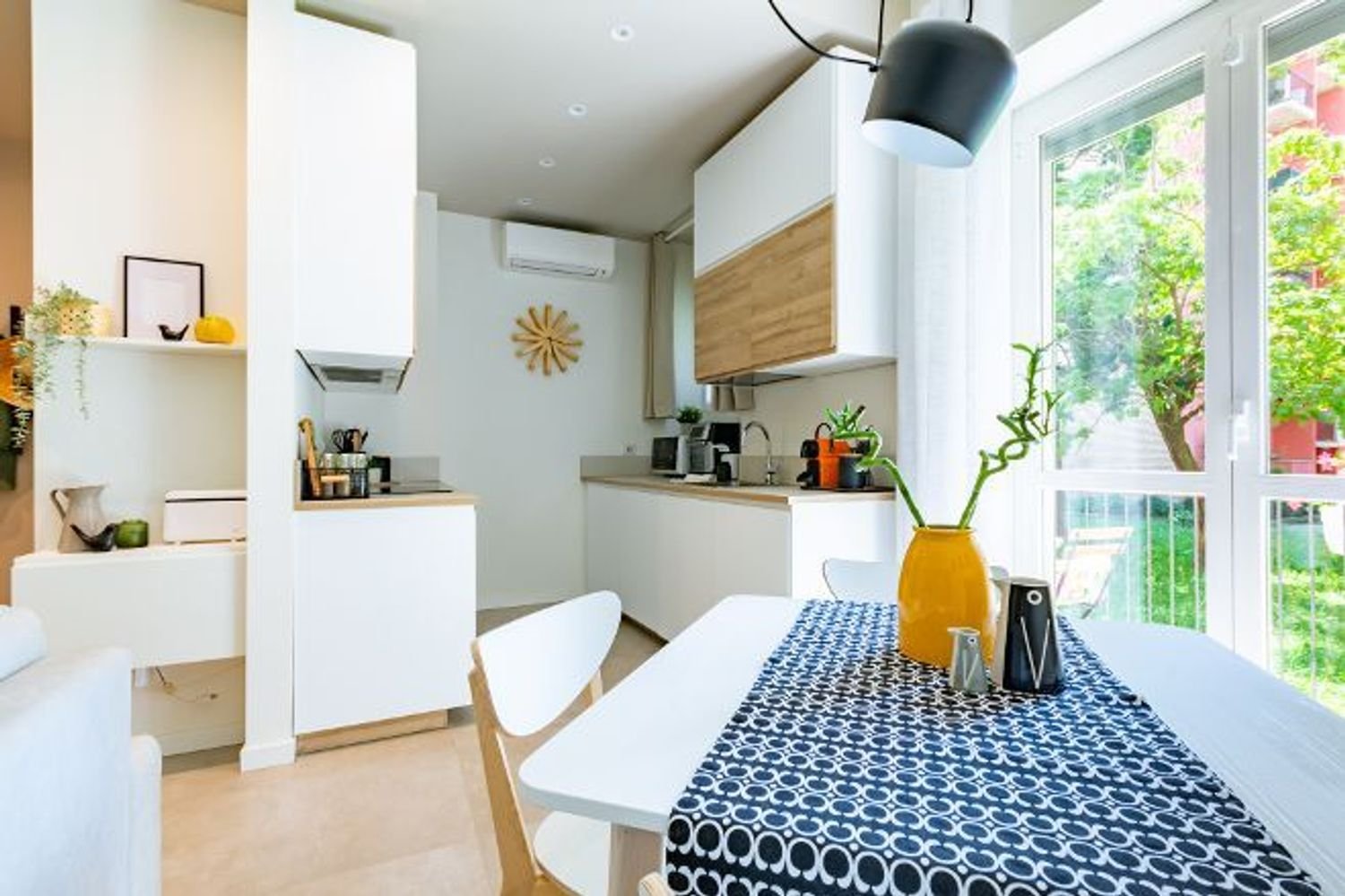 Apartamento de 2 habitaciónes en Rho, Italy No. 228058