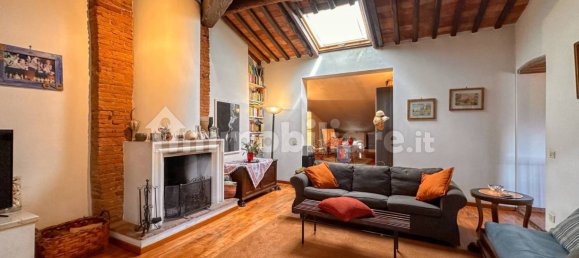 3 bedrooms Apartment in Lucca, Italy No. 268268 3
