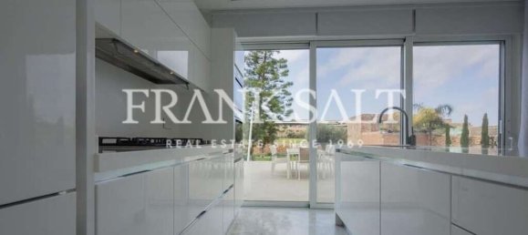 Bungalow de 3 dormitorios en Rabat, Malta No. 2126 16