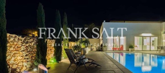 Bungalow de 3 dormitorios en Rabat, Malta No. 2126 6