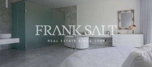 Bungalow de 3 dormitorios en Rabat, Malta No. 2126 18