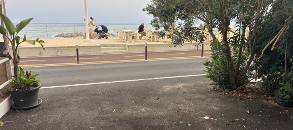 98m² Commercial property in Imperia, Italy No. 336669 2