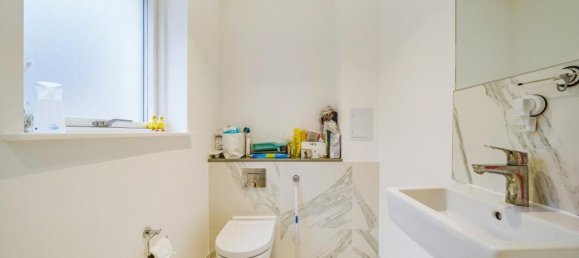 3 bedrooms House in Kings Cross, United Kingdom No. 11139 18