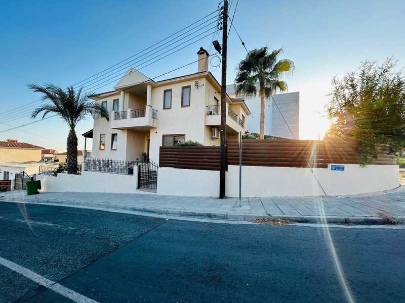 6 Schlafzimmer Haus in Agios Athanasios, Cyprus, Nr. 6785