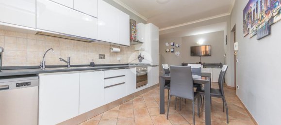 3-Zimmer Wohnung in Rome, Italy, Nr. 176534 2