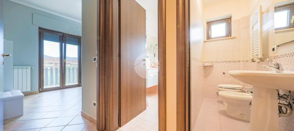 3-Zimmer Wohnung in Rome, Italy, Nr. 176534 22