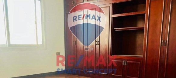 7 bedrooms Villa in Abu Dhabi, UAE No. 36906 7