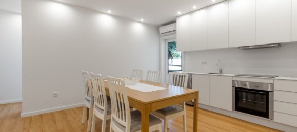 Apartamento de 2 dormitorios en Sao Felix da Marinha, Portugal No. 334686 3