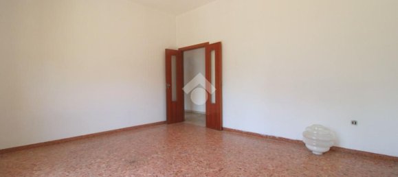 4-salle Appartement à Pescara, Italy No. 263261 11