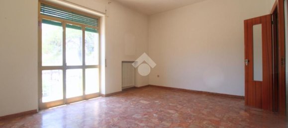 4-salle Appartement à Pescara, Italy No. 263261 6
