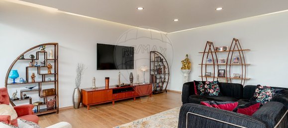 4 bedrooms House in Palmela, Portugal No. 17385 9