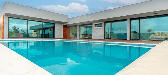 4 bedrooms House in Palmela, Portugal No. 17385 2