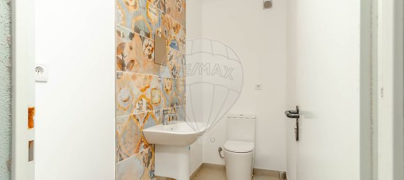 4 bedrooms House in Palmela, Portugal No. 17385 22