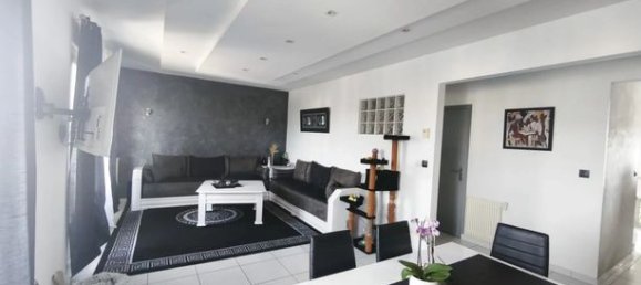 Apartamento de 2 dormitorios en Valence, France No. 302977 3