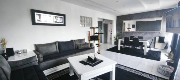 Apartamento de 2 dormitorios en Valence, France No. 302977 2