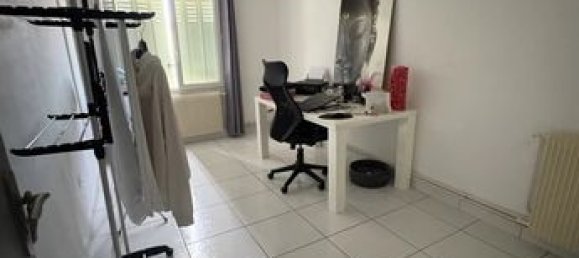 Apartamento de 2 dormitorios en Valence, France No. 302977 9