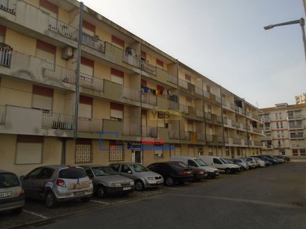 2 chambres Appartement à Samora Correia, Portugal No. 64141