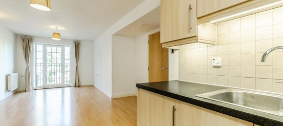 2 Schlafzimmer Wohnung in Croydon, United Kingdom, Nr. 7935 10